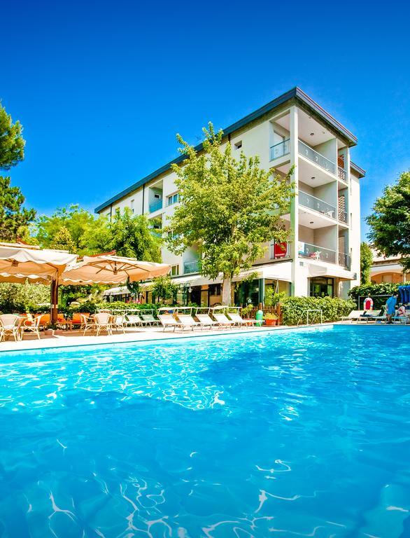 Park Hotel Zaira Cervia Exterior foto