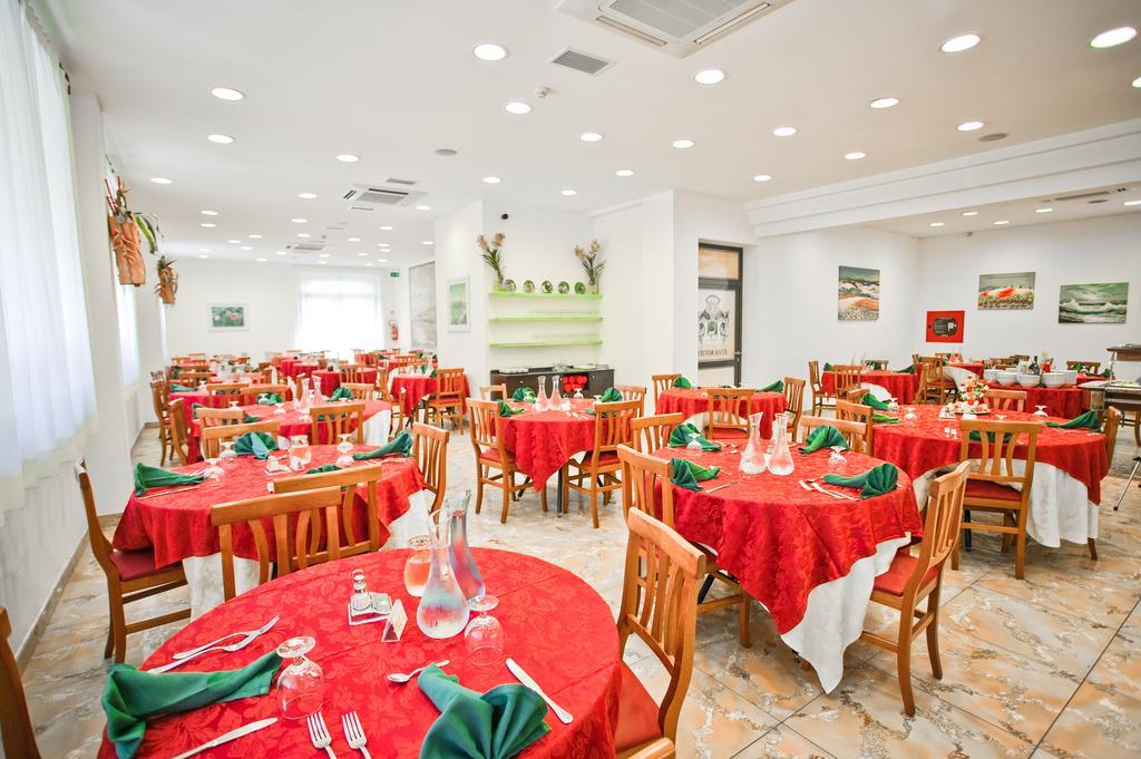 Park Hotel Zaira Cervia Exterior foto